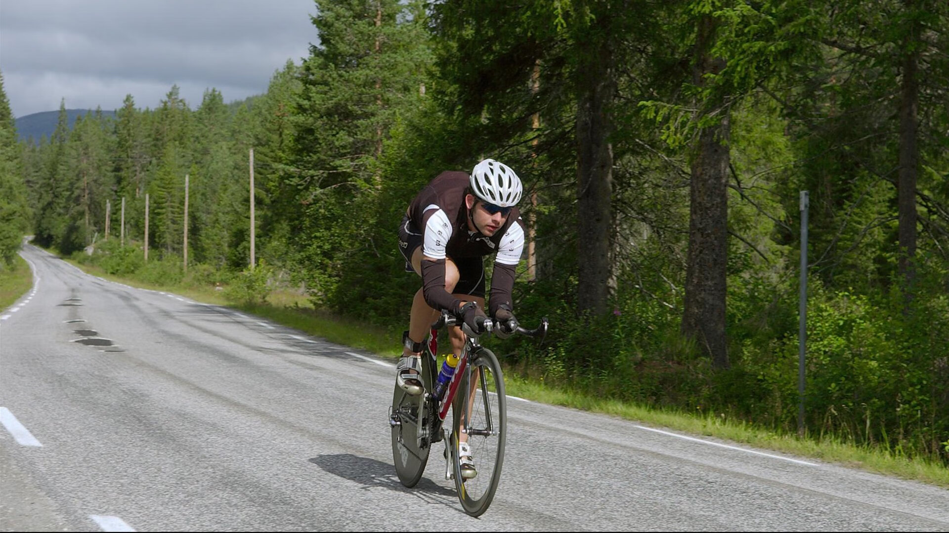 庞蒂表现稳定展现冠军风范，庞蒂亚克历代车型图片